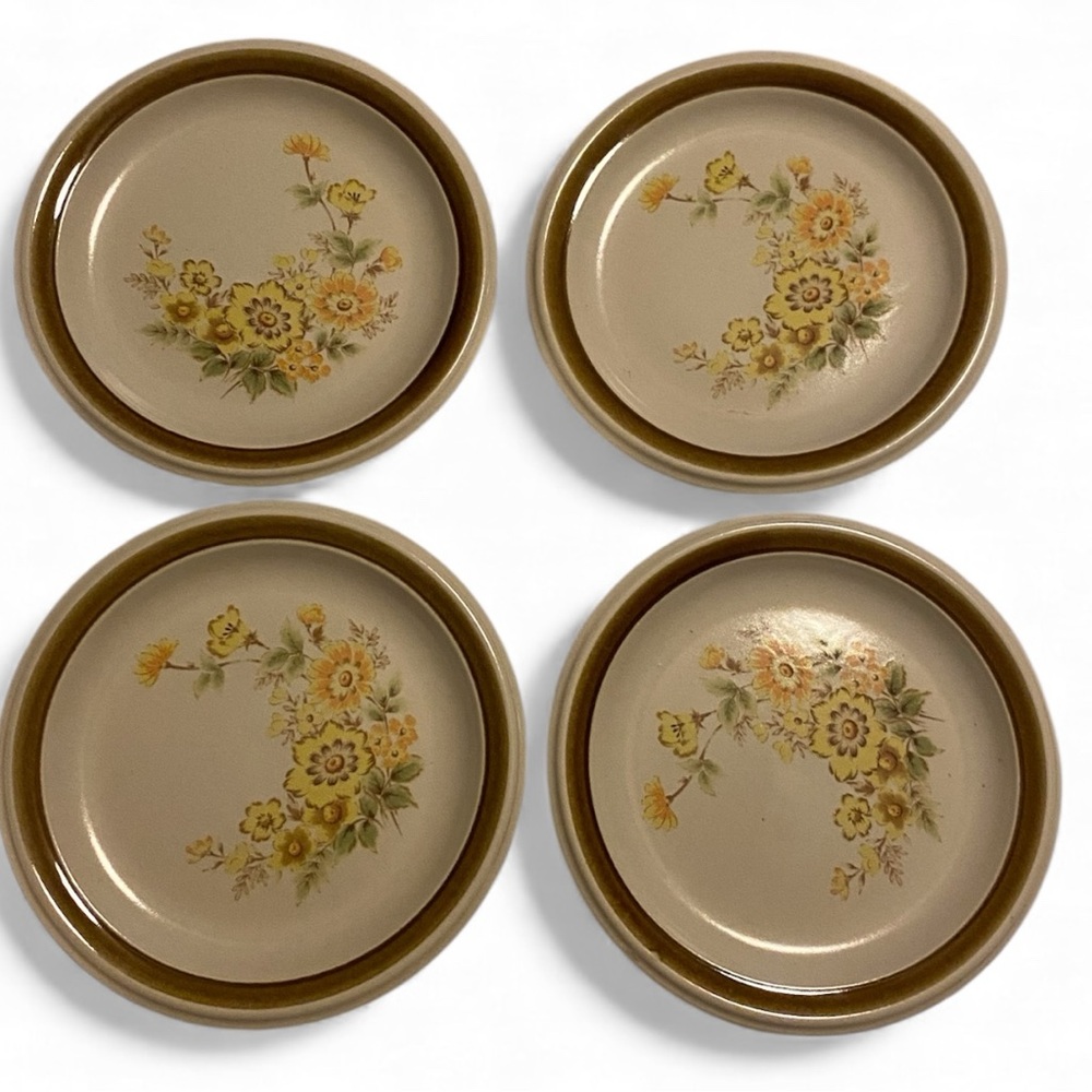 Mikasa Vintage Tender Glow RARE Floral Patterned Dessert Plates Set of Four